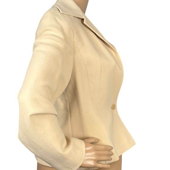 Max Mara Lightweight Wool Blazer Cream Color Relaxed Fit Size 6 Quiet Luxury - Picture 2 of 9